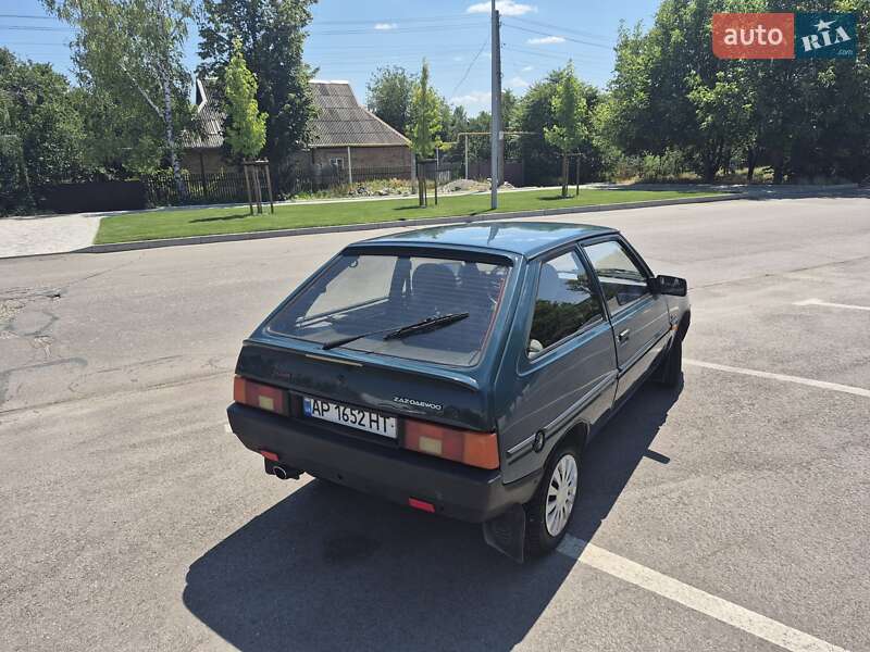 Хетчбек ЗАЗ 1102 Таврія 2005 в Запоріжжі