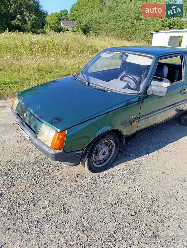 Хетчбек ЗАЗ 1102 Таврія 2004 в Тернополі