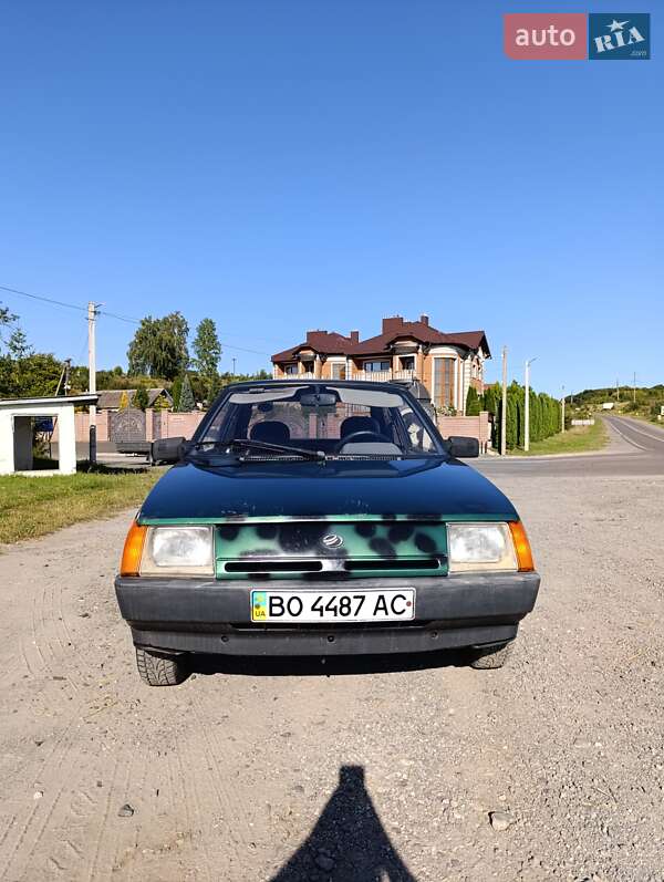 Хетчбек ЗАЗ 1102 Таврія 2004 в Тернополі