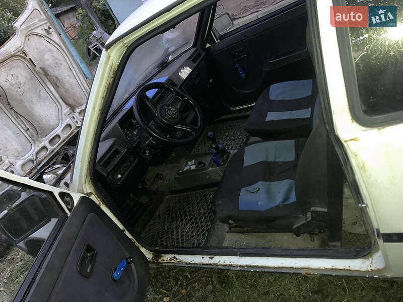 Хэтчбек ЗАЗ 1102 Таврия 1992 в Чернигове