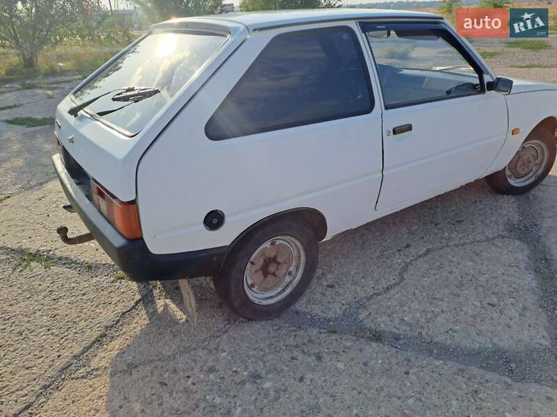Хэтчбек ЗАЗ 1102 Таврия 1992 в Херсоне