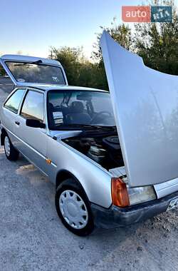 Хэтчбек ЗАЗ 1102 Таврия 1997 в 