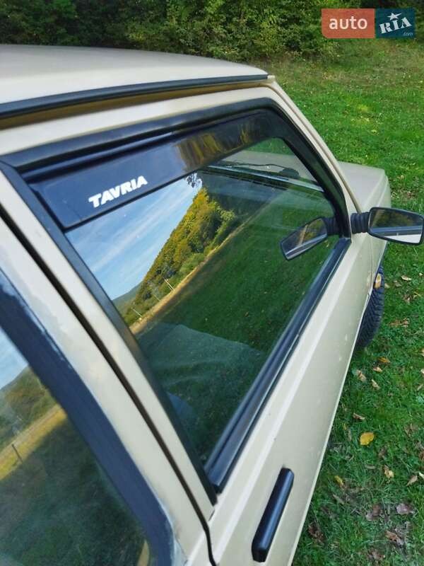 Хэтчбек ЗАЗ 1102 Таврия 1994 в Поляне
