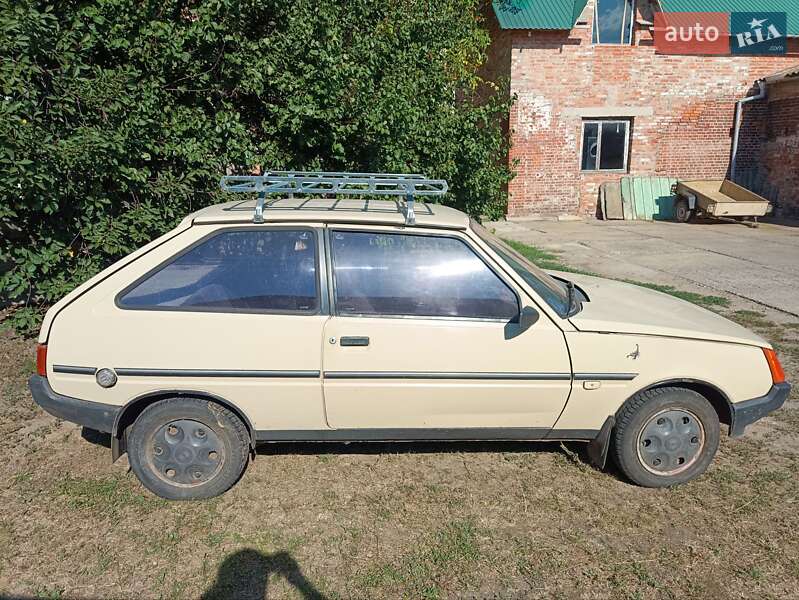 Хетчбек ЗАЗ 1102 Таврія 1992 в Лубнах