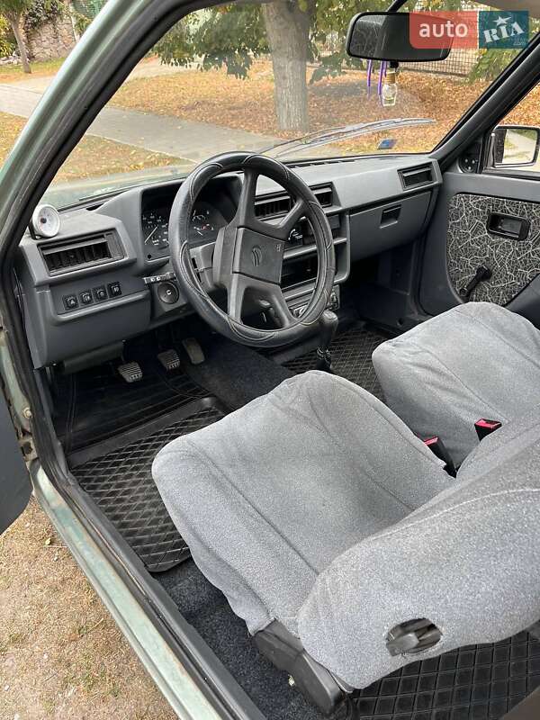 Хетчбек ЗАЗ 1102 Таврія 2006 в Запоріжжі фото 12 Хетчбек ЗАЗ 1102 Таврія 2006 в Запоріжжі