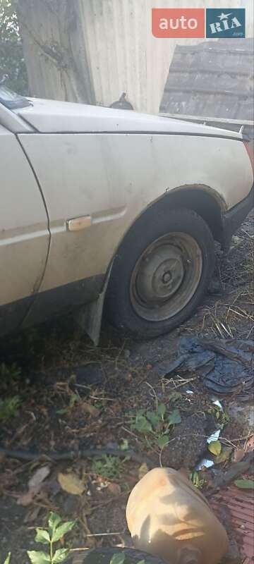 Хэтчбек ЗАЗ 1102 Таврия 1993 в Чернигове