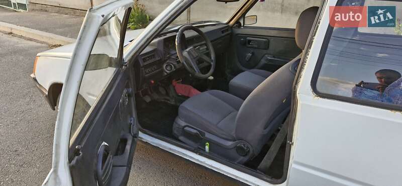 Хэтчбек ЗАЗ 1102 Таврия 1992 в Измаиле