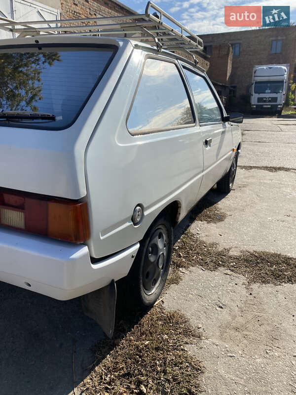 Хэтчбек ЗАЗ 1102 Таврия 1992 в Днепре фото 10 Хэтчбек ЗАЗ 1102 Таврия 1992 в Днепре