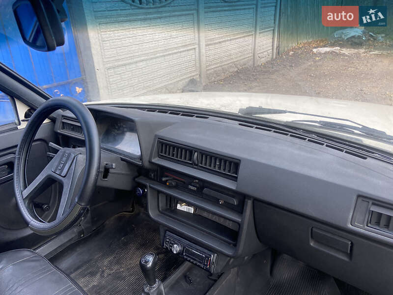 Хетчбек ЗАЗ 1102 Таврія 1994 в Черкасах фото 7 Хетчбек ЗАЗ 1102 Таврія 1994 в Черкасах