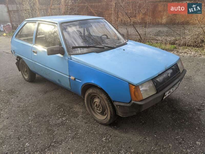Хэтчбек ЗАЗ 1102 Таврия 1990 в Харькове