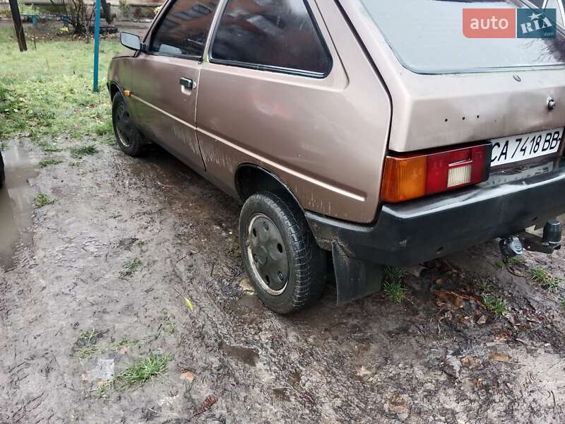 Хэтчбек ЗАЗ 1102 Таврия 1994 в Ромнах