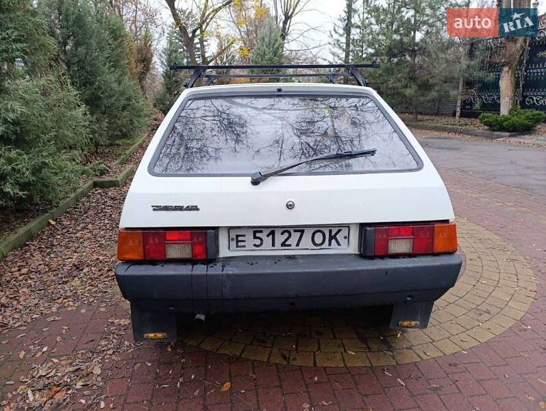 Хетчбек ЗАЗ 1102 Таврія 1991 в Запоріжжі фото 7 Хетчбек ЗАЗ 1102 Таврія 1991 в Запоріжжі