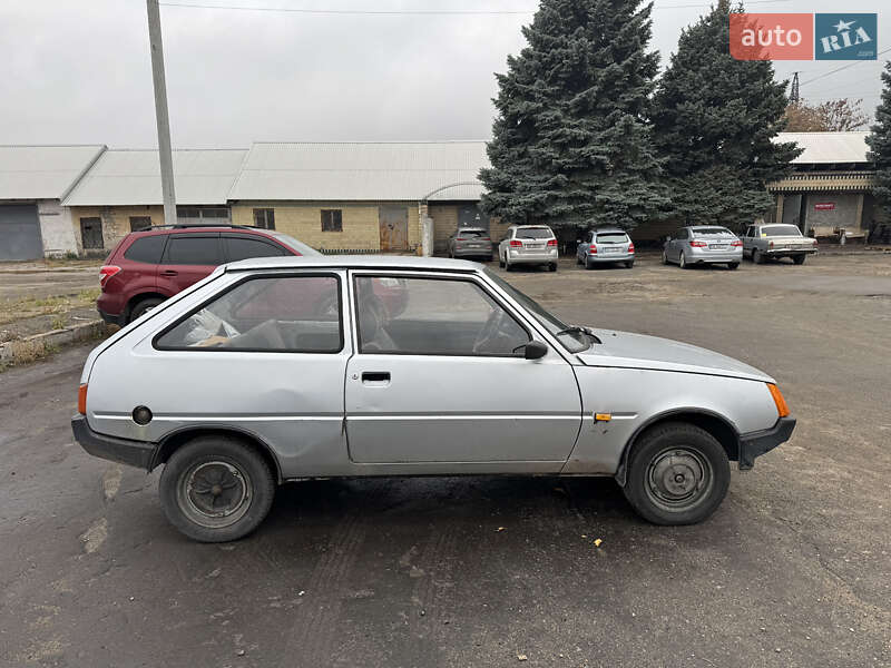 Хетчбек ЗАЗ 1102 Таврія 1997 в Дніпрі фото 3 Хетчбек ЗАЗ 1102 Таврія 1997 в Дніпрі