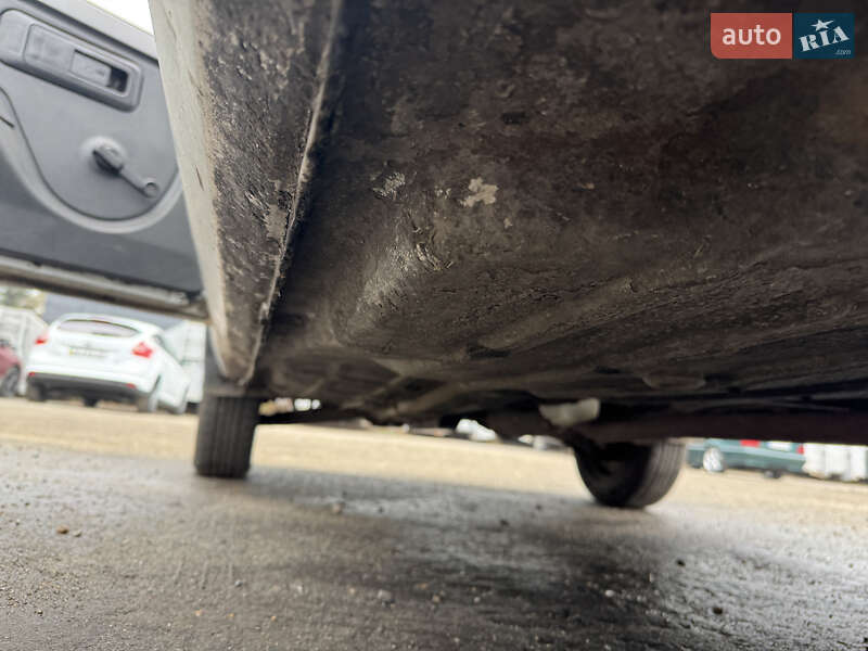 Хетчбек ЗАЗ 1102 Таврія 1997 в Дніпрі фото 10 Хетчбек ЗАЗ 1102 Таврія 1997 в Дніпрі