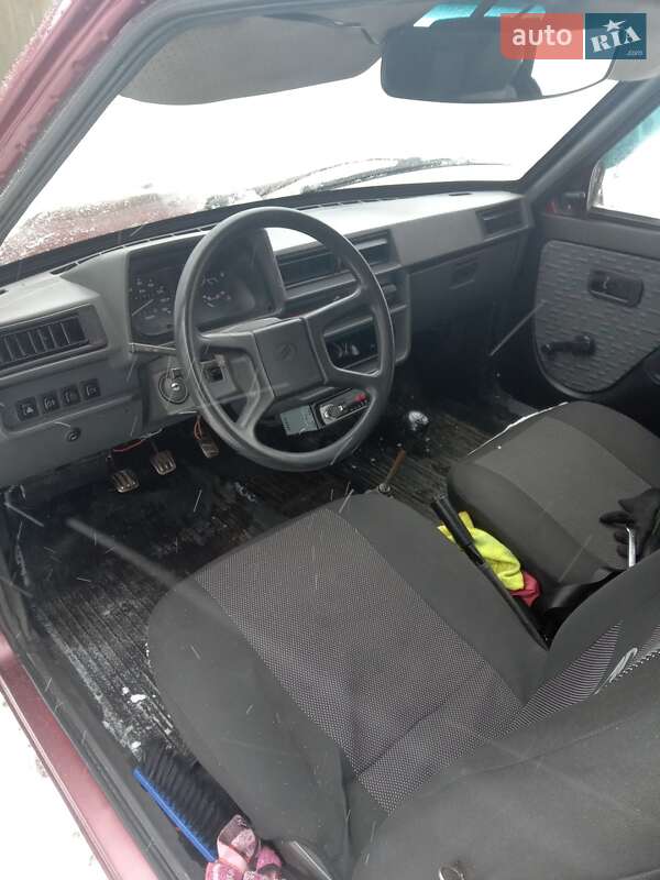 Хетчбек ЗАЗ 1102 Таврія 1997 в Кам'янському