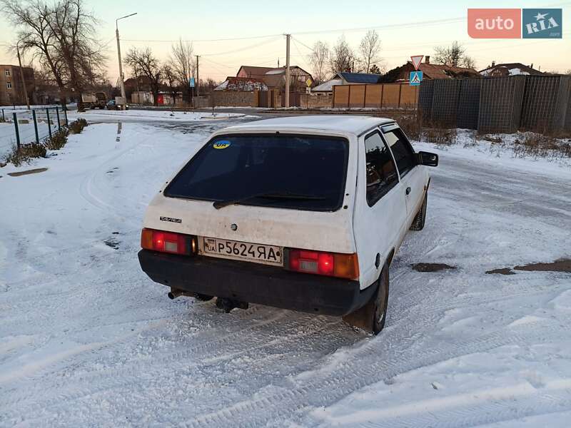 Хэтчбек ЗАЗ 1102 Таврия 1993 в Кривом Роге