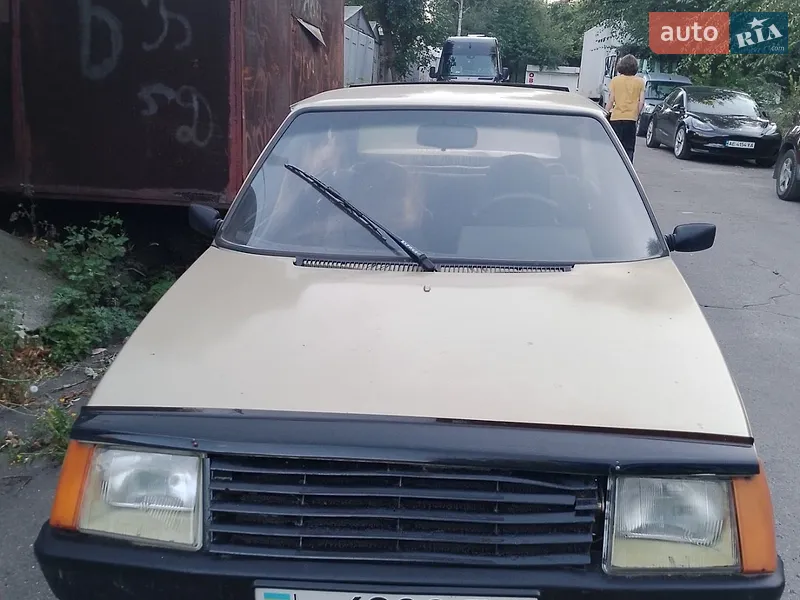 ЗАЗ 1102 Таврія