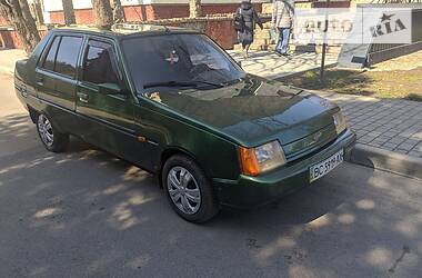 Хетчбек ЗАЗ 1103 Славута 2004 в 
