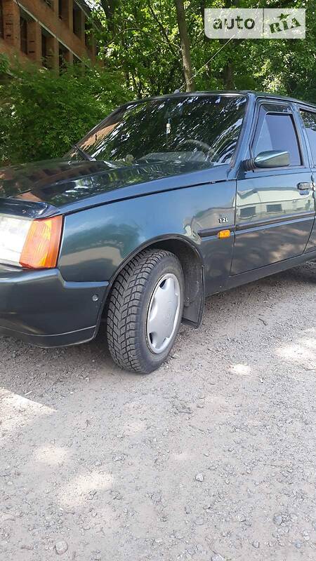 Хетчбек ЗАЗ 1103 Славута 2004 в Сумах