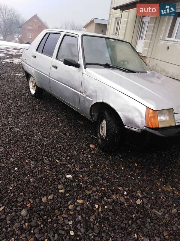 Хетчбек ЗАЗ 1103 Славута 2003 в Іршаві