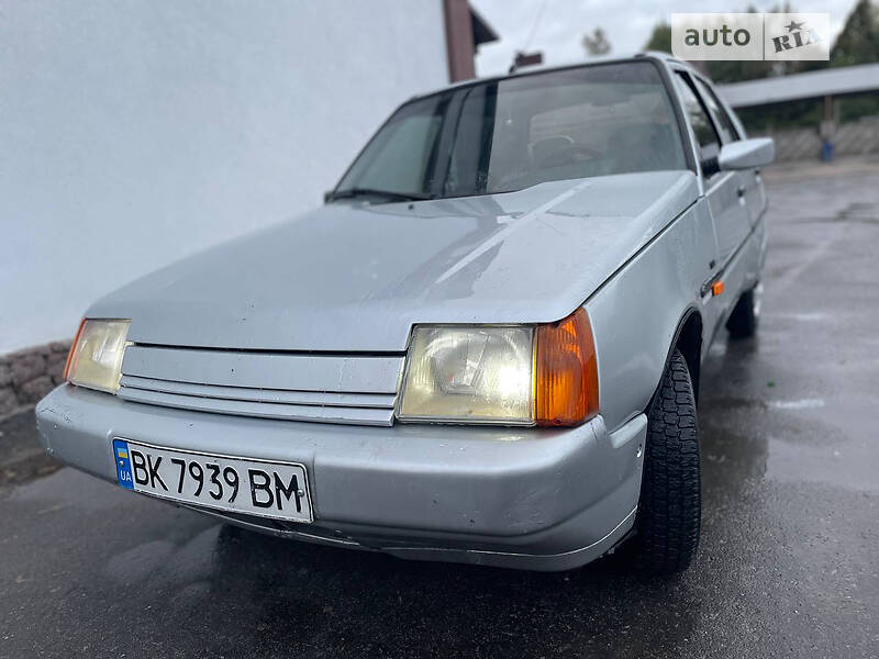 ЗАЗ 1103 Славута Lux