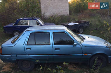 Лифтбек ЗАЗ 1103 Славута 2004 в 