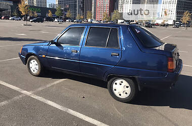 Хэтчбек ЗАЗ 1103 Славута 2004 в 