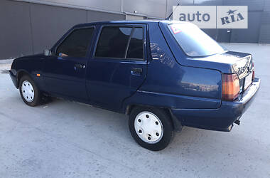 Хэтчбек ЗАЗ 1103 Славута 2004 в 