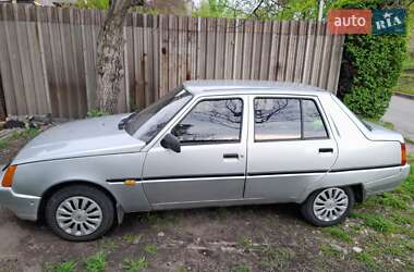 Хэтчбек ЗАЗ 1103 Славута 2003 в 