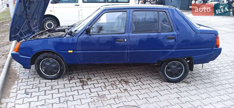 Седан ЗАЗ 1103 Славута 2003 в Черновцах фото 4 Седан ЗАЗ 1103 Славута 2003 в Черновцах