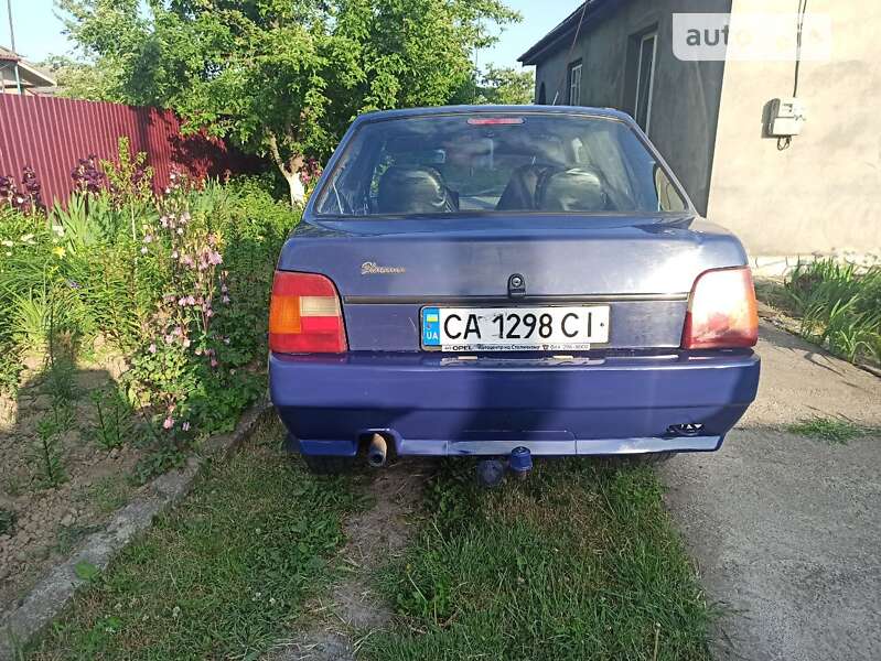 Хэтчбек ЗАЗ 1103 Славута 2004 в Монастырище