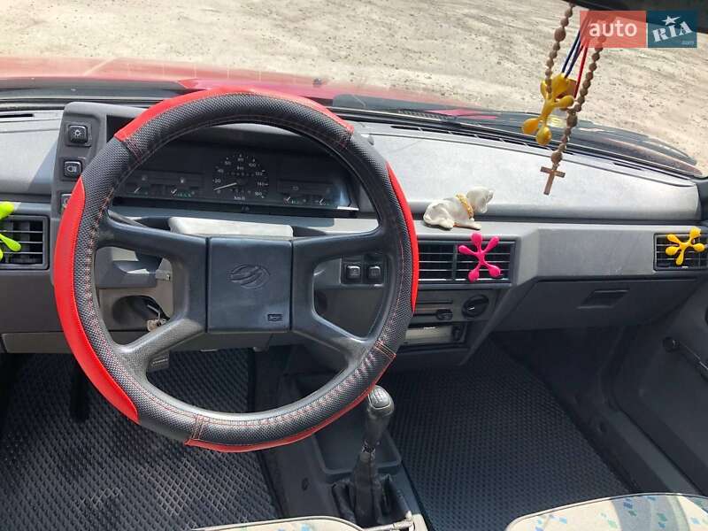 Ліфтбек ЗАЗ 1103 Славута 2003 в Радехові