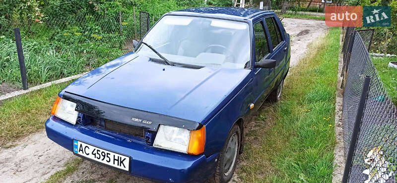 Лифтбек ЗАЗ 1103 Славута 2002 в Камне-Каширском