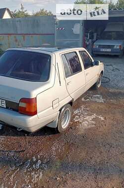 Лифтбек ЗАЗ 1103 Славута 2003 в 