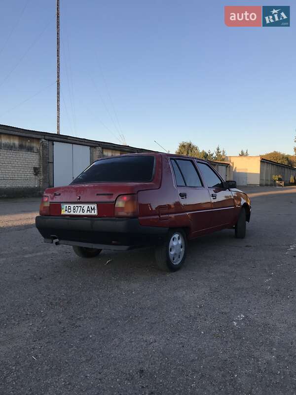 Лифтбек ЗАЗ 1103 Славута 2000 в Тульчине