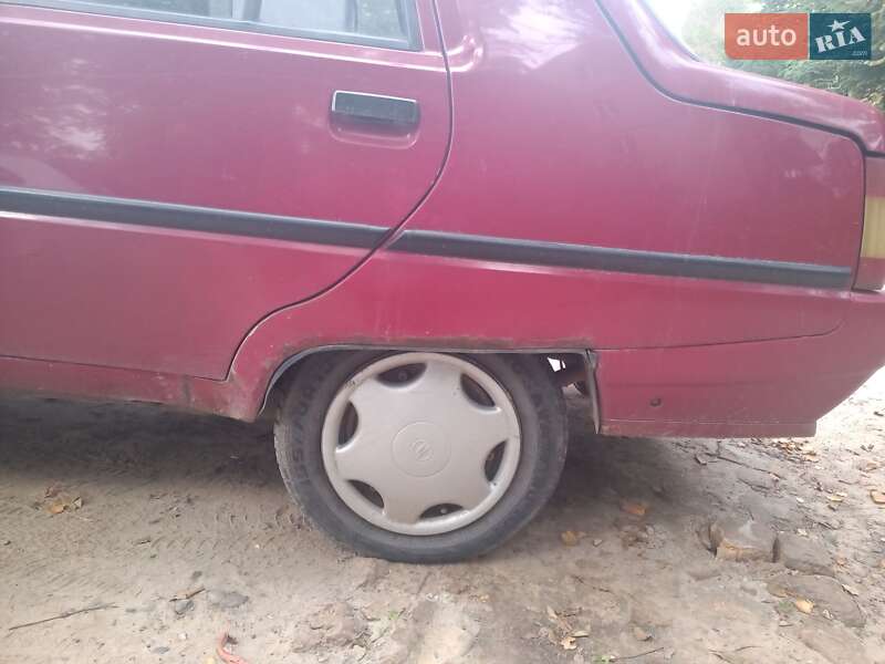 Ліфтбек ЗАЗ 1103 Славута 2003 в Львові фото 5 Ліфтбек ЗАЗ 1103 Славута 2003 в Львові