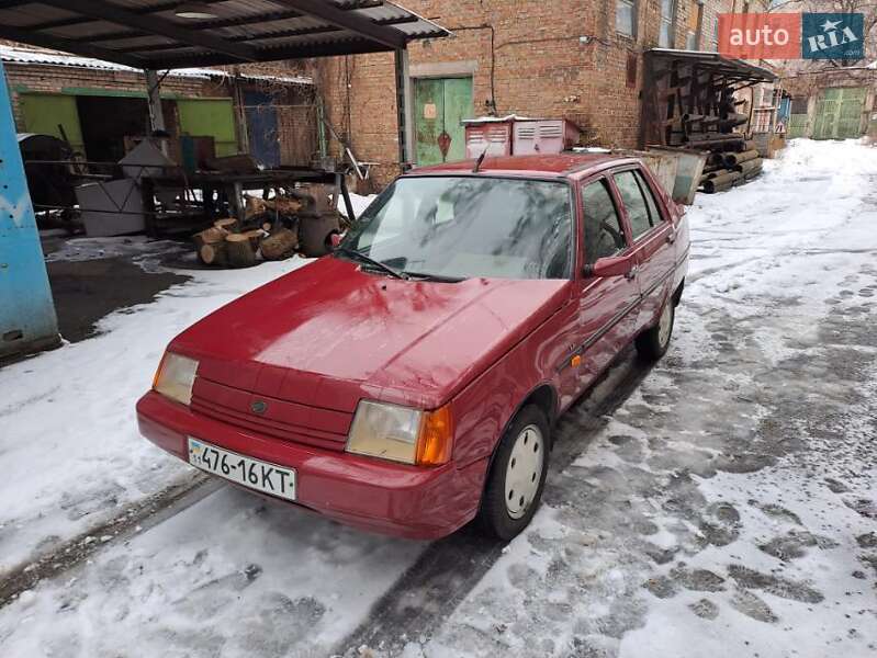 Ліфтбек ЗАЗ 1103 Славута 2003 в Києві