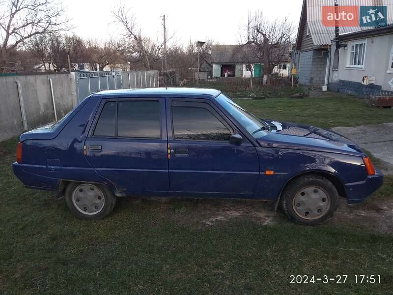 Ліфтбек ЗАЗ 1103 Славута 2003 в Лисянці