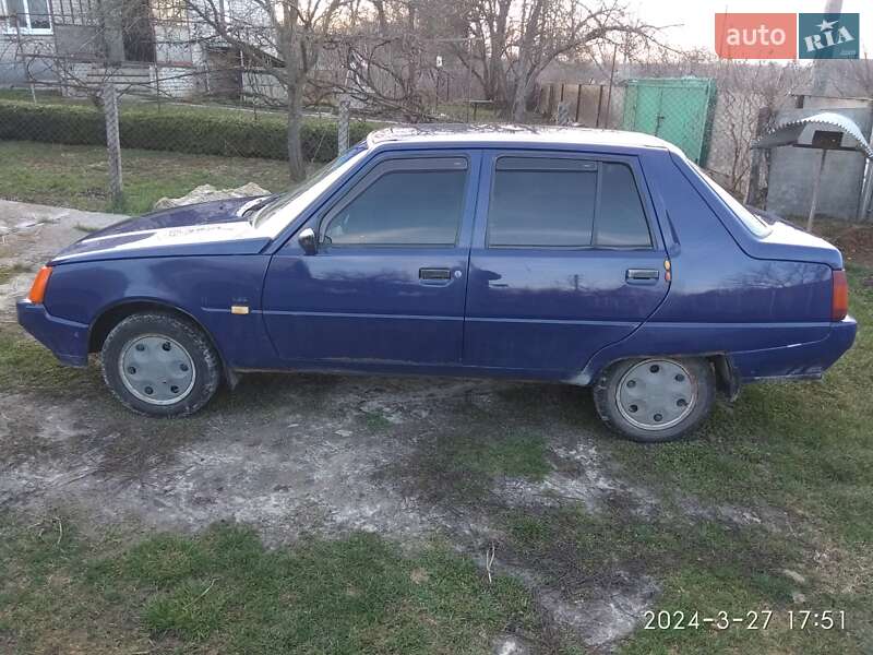 Ліфтбек ЗАЗ 1103 Славута 2003 в Лисянці