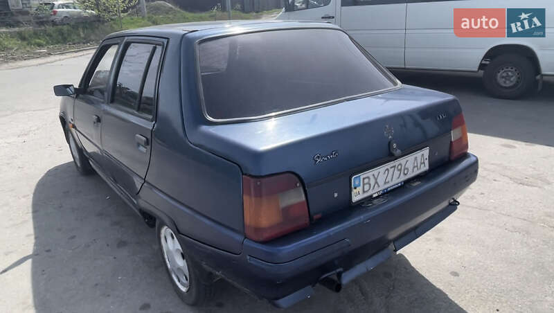 Лифтбек ЗАЗ 1103 Славута 2004 в Хмельницком