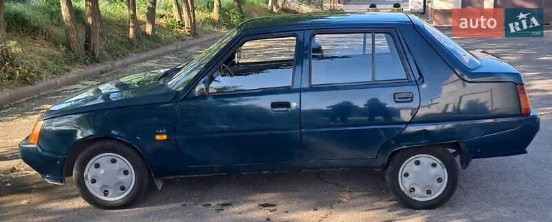 Ліфтбек ЗАЗ 1103 Славута 2004 в Запоріжжі