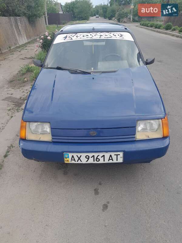 Лифтбек ЗАЗ 1103 Славута 2003 в 