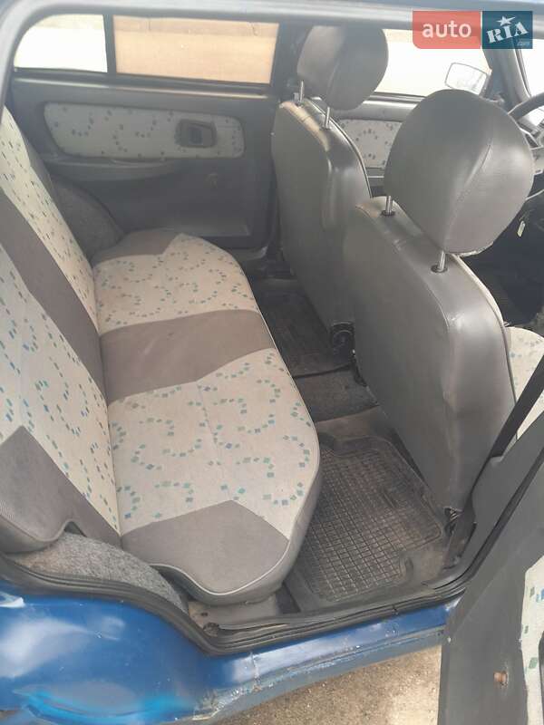 Лифтбек ЗАЗ 1103 Славута 2003 в Лозовой фото 6 Лифтбек ЗАЗ 1103 Славута 2003 в Лозовой