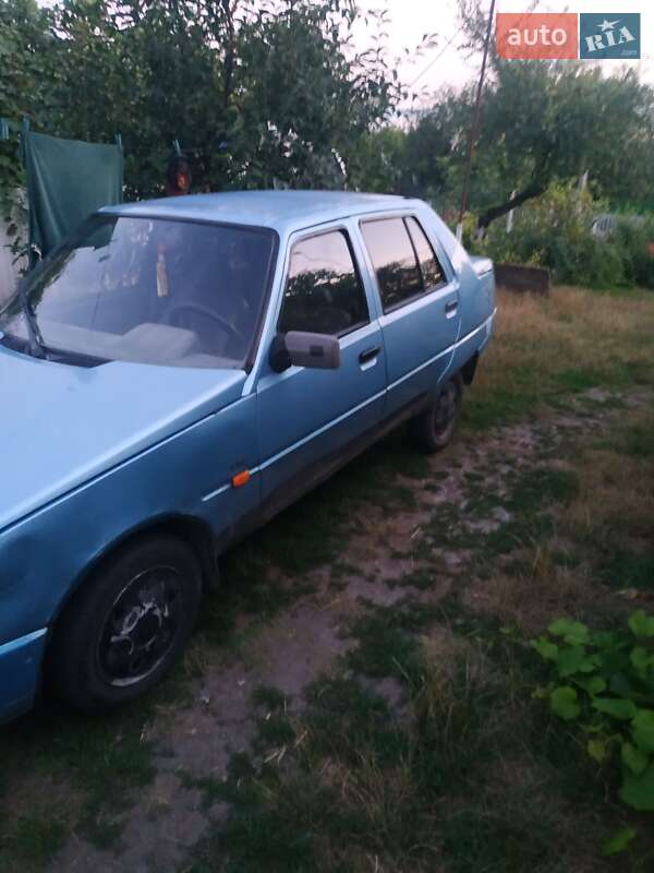 Лифтбек ЗАЗ 1103 Славута 2003 в Кагарлыке