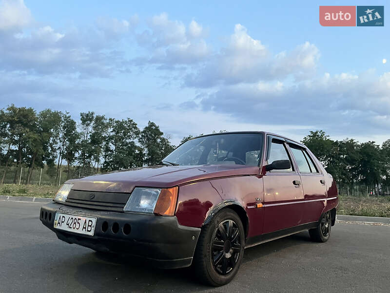 Лифтбек ЗАЗ 1103 Славута 2004 в Новомосковске