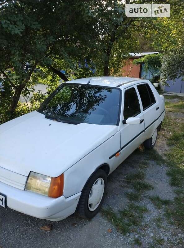 Лифтбек ЗАЗ 1103 Славута 2006 в Борщеве