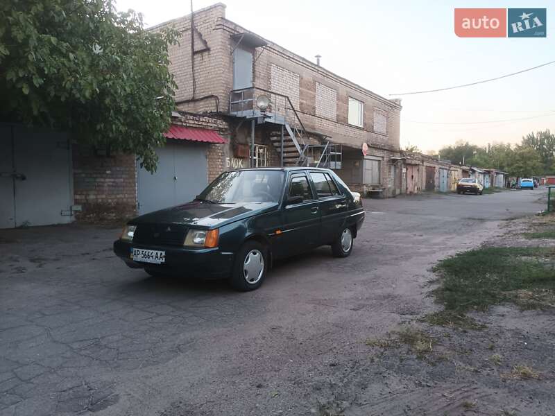 Лифтбек ЗАЗ 1103 Славута 2004 в Запорожье