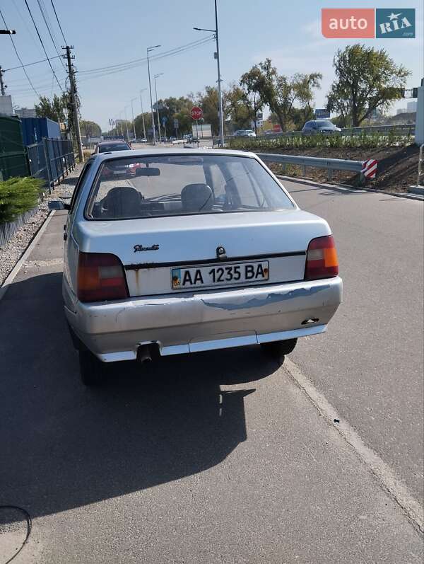 Лифтбек ЗАЗ 1103 Славута 2003 в Киеве