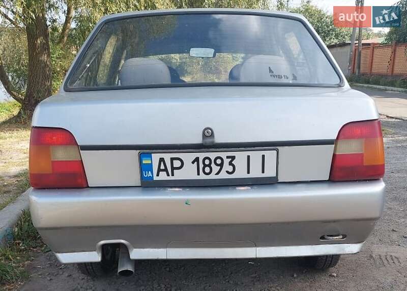 Лифтбек ЗАЗ 1103 Славута 2000 в Киеве