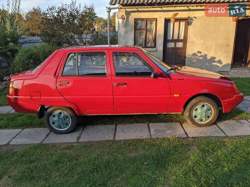 Лифтбек ЗАЗ 1103 Славута 2007 в Львове